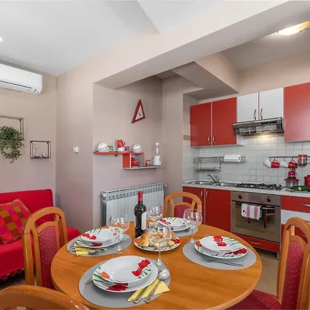 Nono Apartment Porec